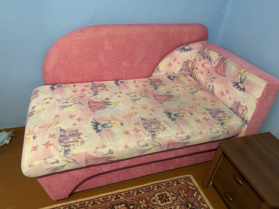 Продам детский диван