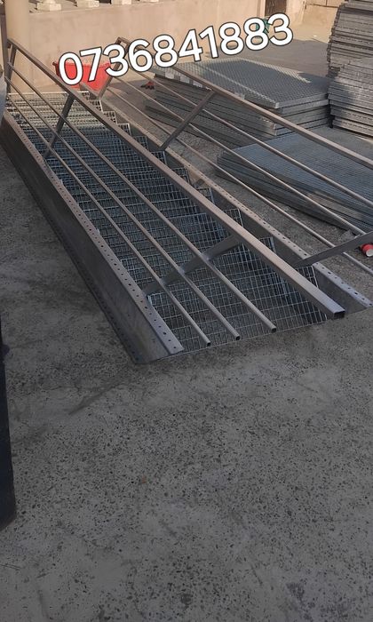 Scări metalice zincate 85x27