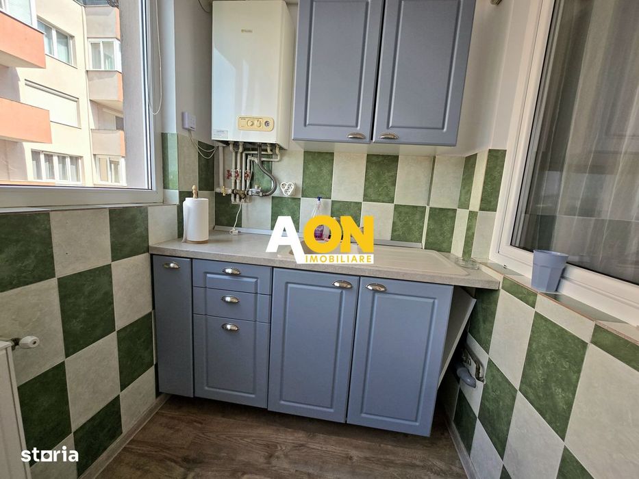 Apartament cu 2 Camere cu Garaj, Bloc Nou, Zona Centru