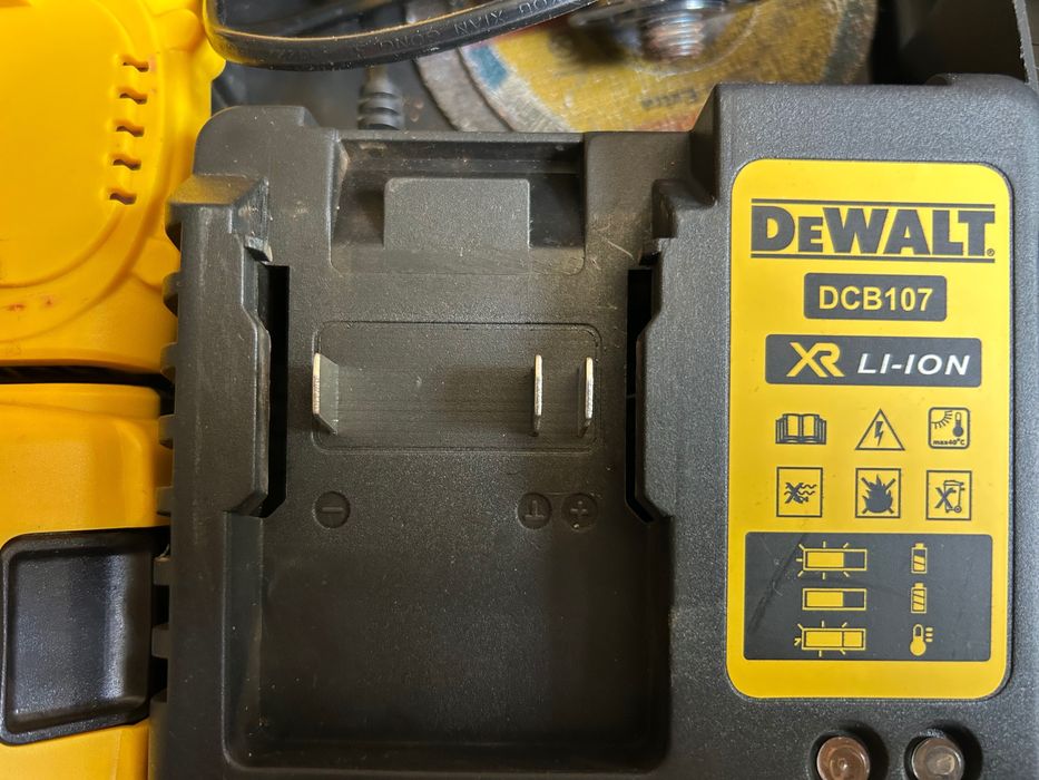 Vind flex Dewalt DCG405 (se opreste cand se incalzeste)