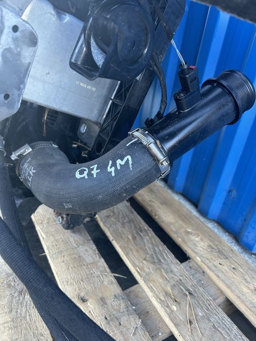 Furtun stânga intercooler Audi Q7 4M 3.0 Tdi CRT