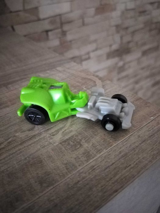 Киндер играчки за колекции