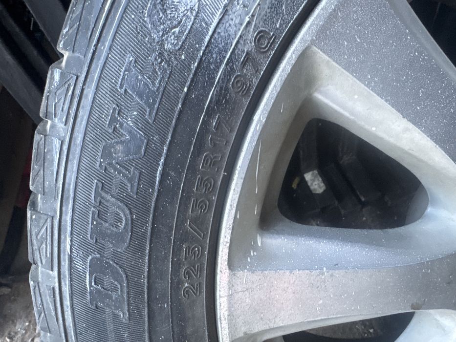225/55R17 диск покрышкой DUNLOP