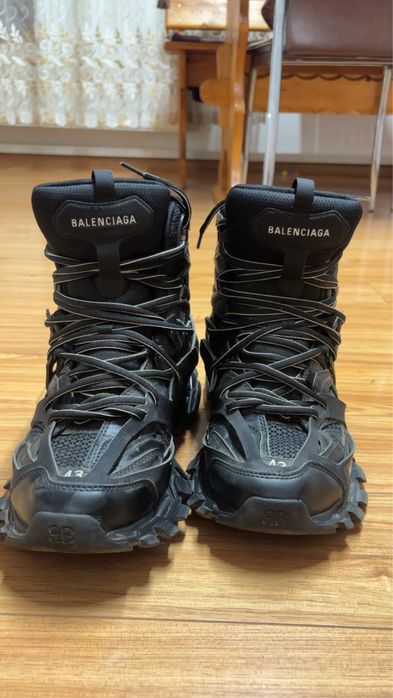 balenciaga track hight