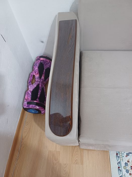 Продаю диван срочно