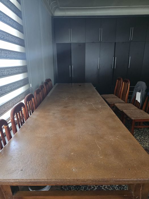 Стол для гостинной, без стульев