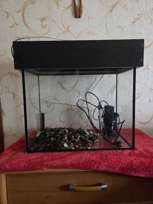 Аквариум 50х25х40   50литра