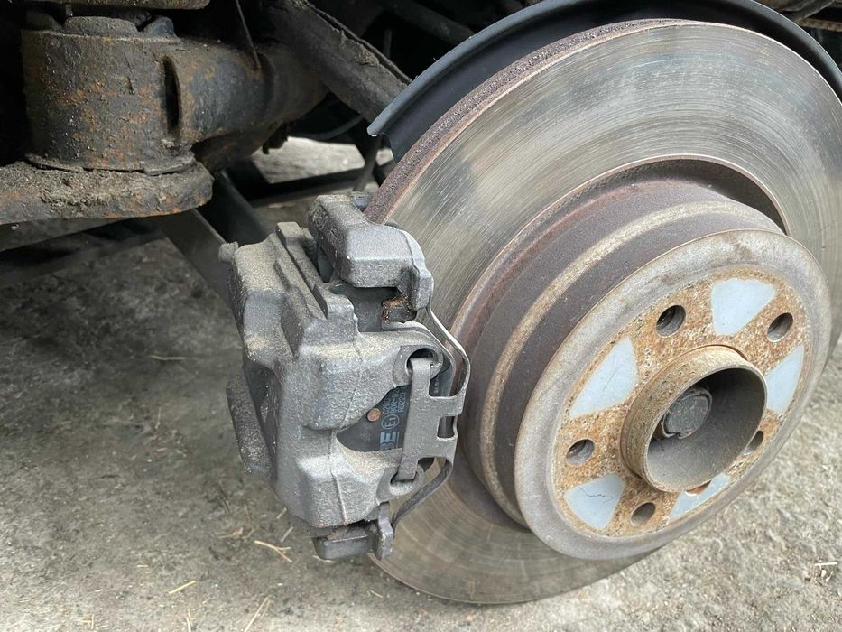 Задни дискове и апарати BMW E90 / E91 335d