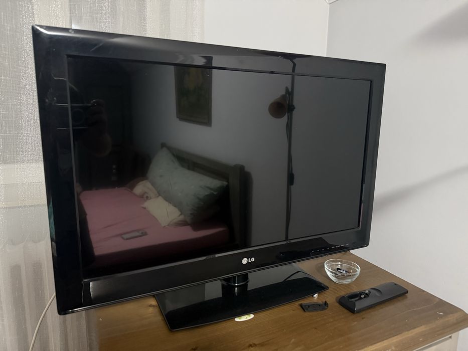 Televizoare LED 81 cm LG & Philips – funcționale