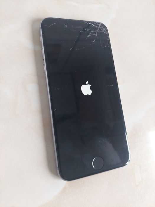 [6] Vând Apple iPhone 6 [spart] [cu bypass făcut] //poze reale