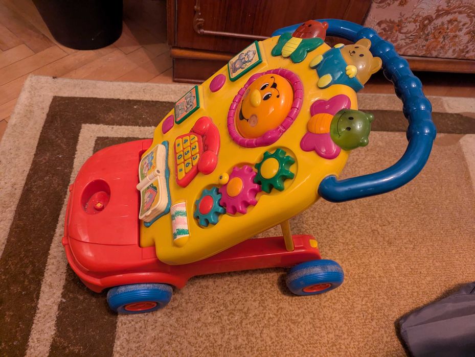 Masinuta copii perfect functionala, aproape noua