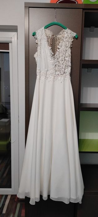 Vand rochie de mireasa + sandale