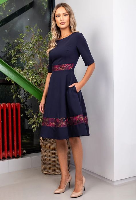 Rochie eleganta bleumarin cu detalii cu imprimeu floral Liona