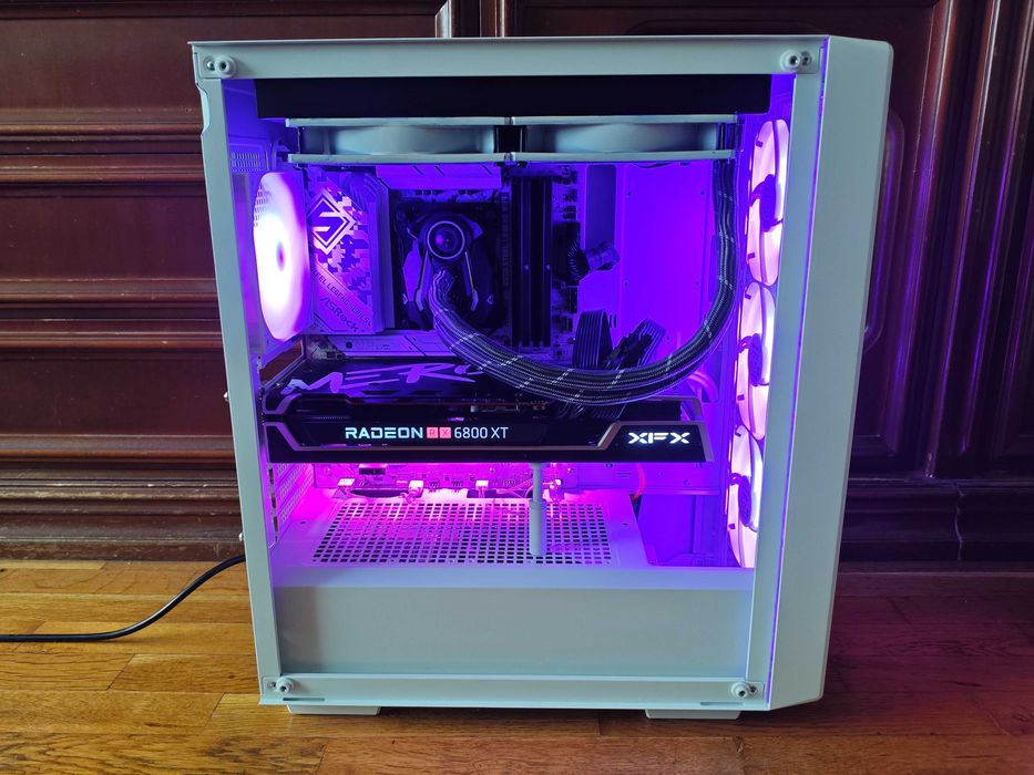 Gaming PC с Ryzen 5 7500F /RX 6800 XT 16GB/ 64GB DDR5/512GB NVMe/ 850W