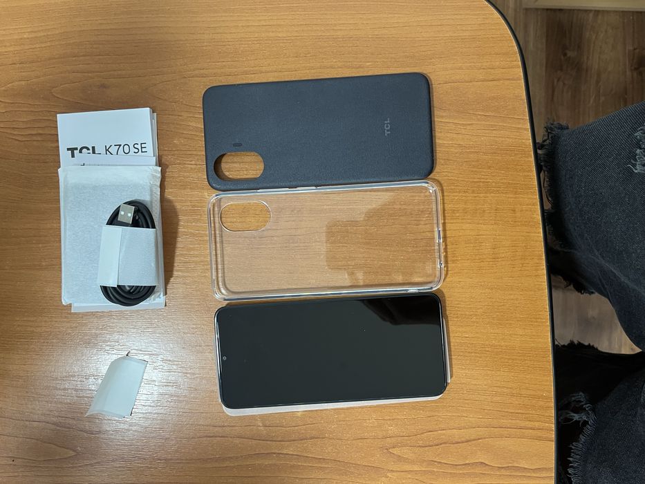 Telefon tcl k 70Se plus doua cartele