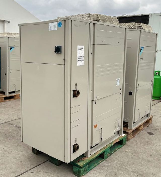 Чиллер DAIKIN EWYQ050CAWP H (50.5 кВ)