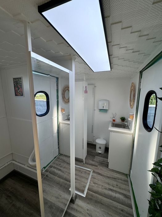 Închiriez/vand Toaletă  de  lux