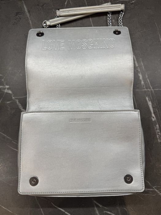 Сребриста чанта LOVE MOSCHINO