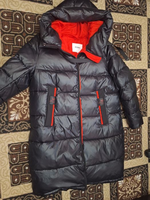 Очень тёплая и удобная куртка.