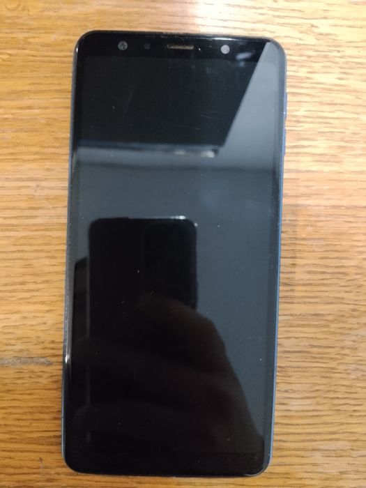 Телефон Самсунг А7