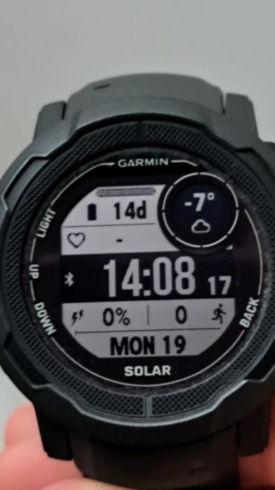 Часовник  INSTINCT 2