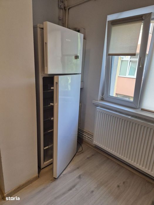 Apartament decomandat, trei camere, mobilat, utilat, 1Mai-Ciuperca