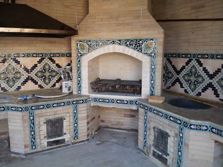 Летняя кухни в национальном стиле строительство и облицовка