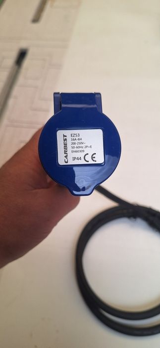 Кутия за захранване и преход кабел на кемпер/каравана