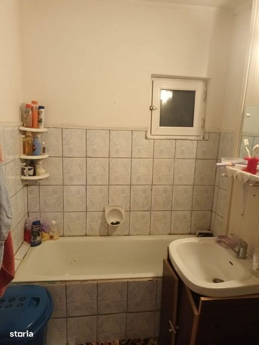 Apartament 3 camere Zona Petre Liciu - etaj 3 - 77 mp