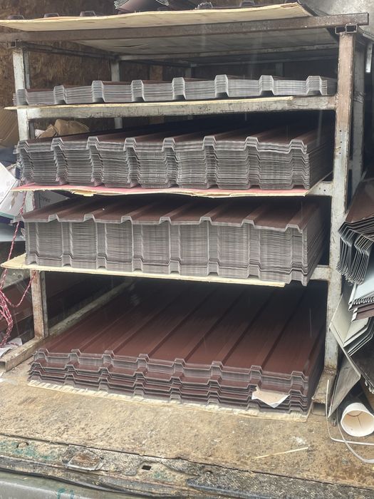 Vand tabla cutata pentru acoperis si gard