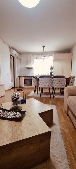 Inchiriez apartament 2 camere, foarte spatios cu loc de parcare in Fundeni( Dobroesti)