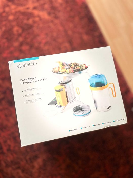 Set Biolite CampStove 2+ cu acumulator 3200mAH , oala KettlePot