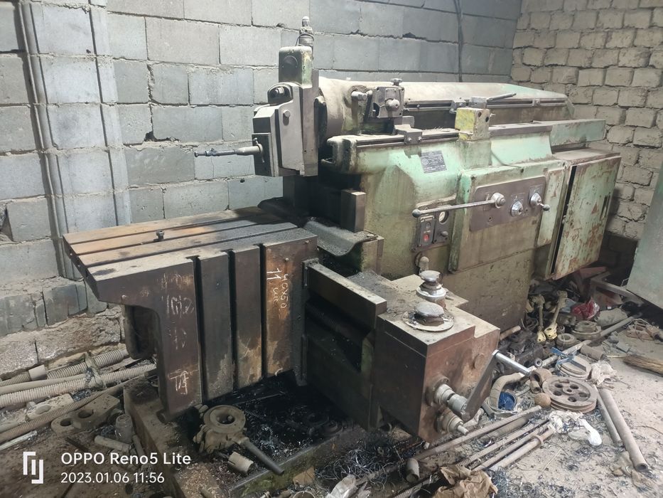 Токарная станок 63