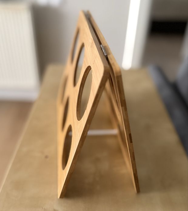 Suport pentru 6 sticle de vin