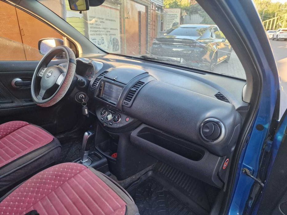 Nissan Note 2007 года