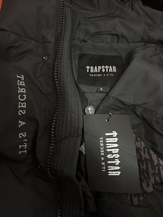 Geaca Trapstar Originala - puffer cu eticheta , neagra , marimea S