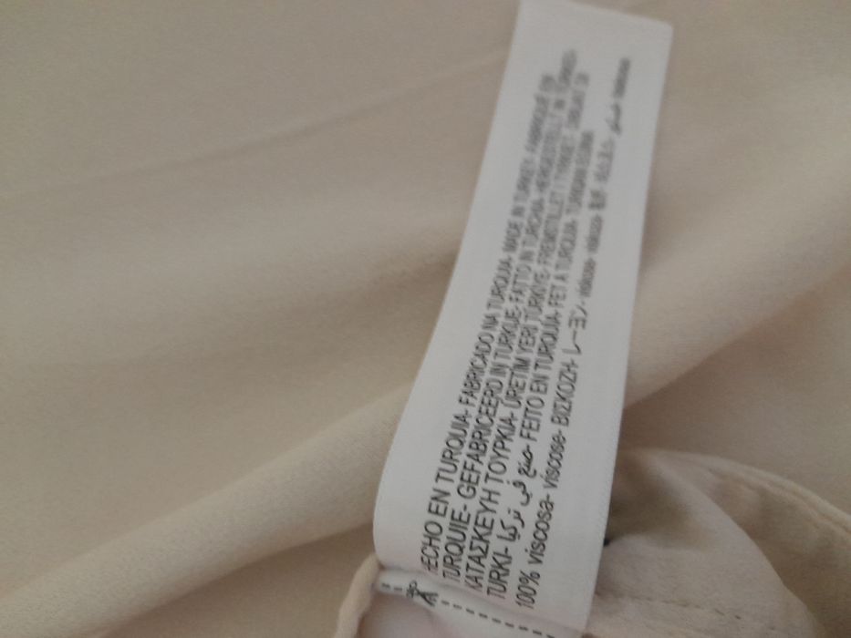 Pantaloni satinati Massimo Dutti din 100% vascoza crem marimea 34