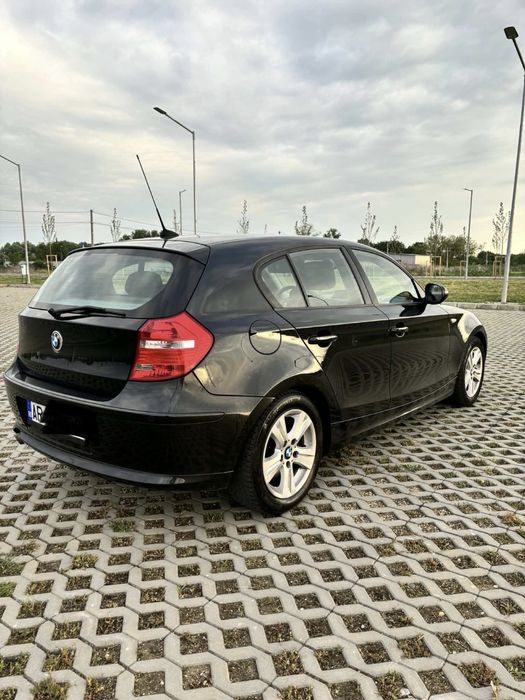 Vand BMW 118D in stare foarte buna, interior foarte bine intretinut