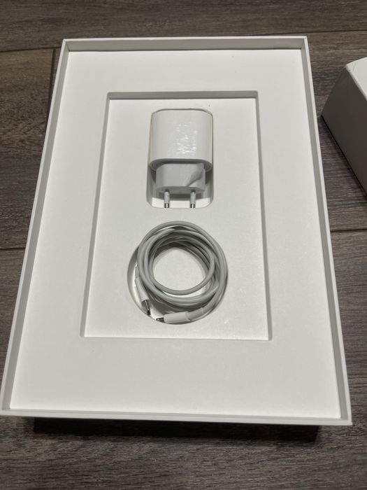 Apple iPad 9 10.2 Wi-Fi + Cellular 4G
