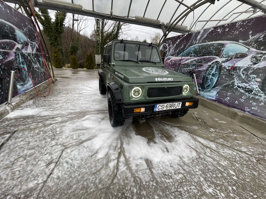 Suzuki samurai  an 1989