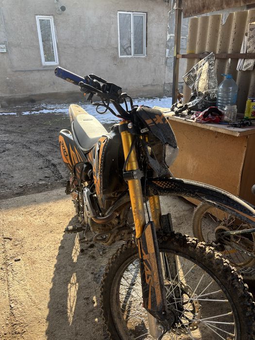 Эндуро 300 куб почти новый