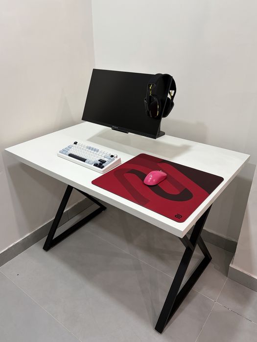 Компьютерный стол + офисное кресло (комплект)