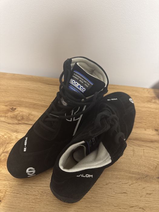 Sparco състезателни обувки!