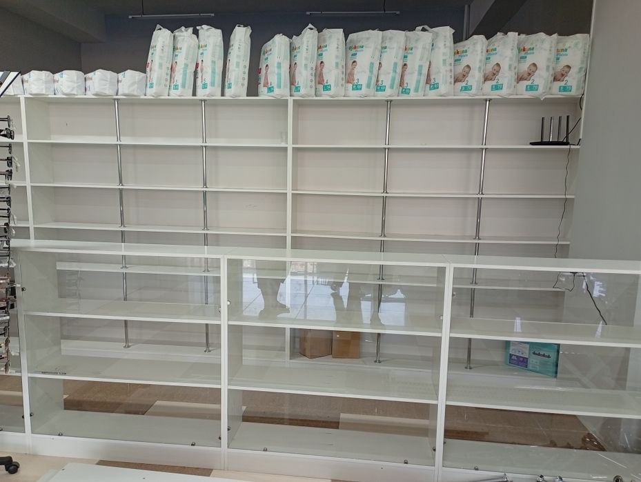 Полки из ламината