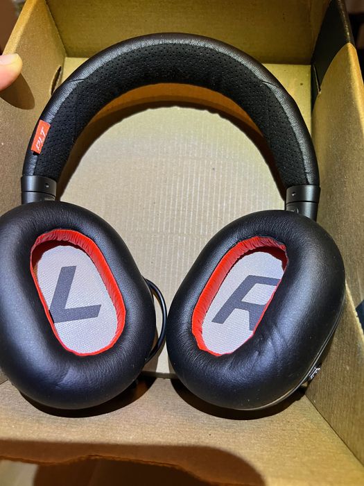 Casti Plantronics Voyager B8200 UC