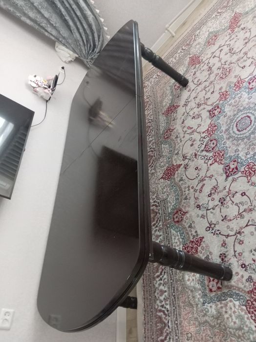 Стол, подойдёт для зала