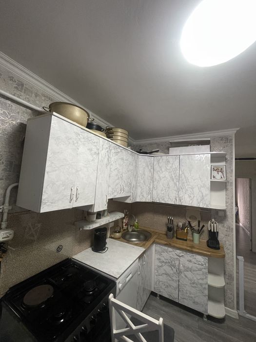 Кухенный гарнитур сатылда