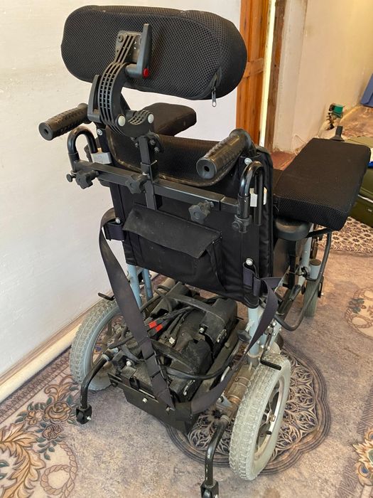 Коляска инвалидный