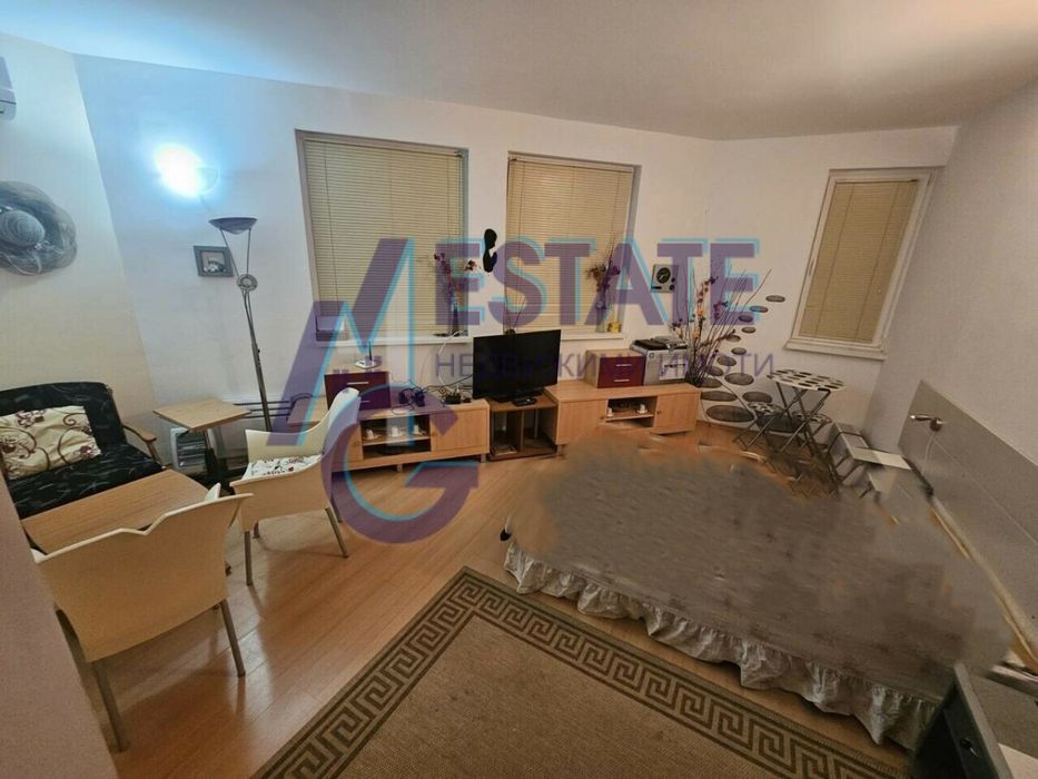 Едностаен апартамент с отделна спалня в центъра на Слънчев бряг,