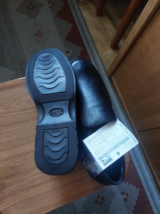 Продам мужские туфли